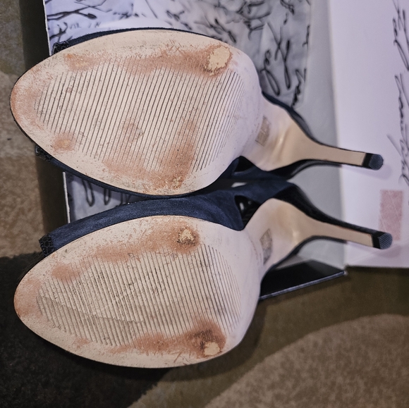 White house black market Sapphire heel - Picture 4 of 5